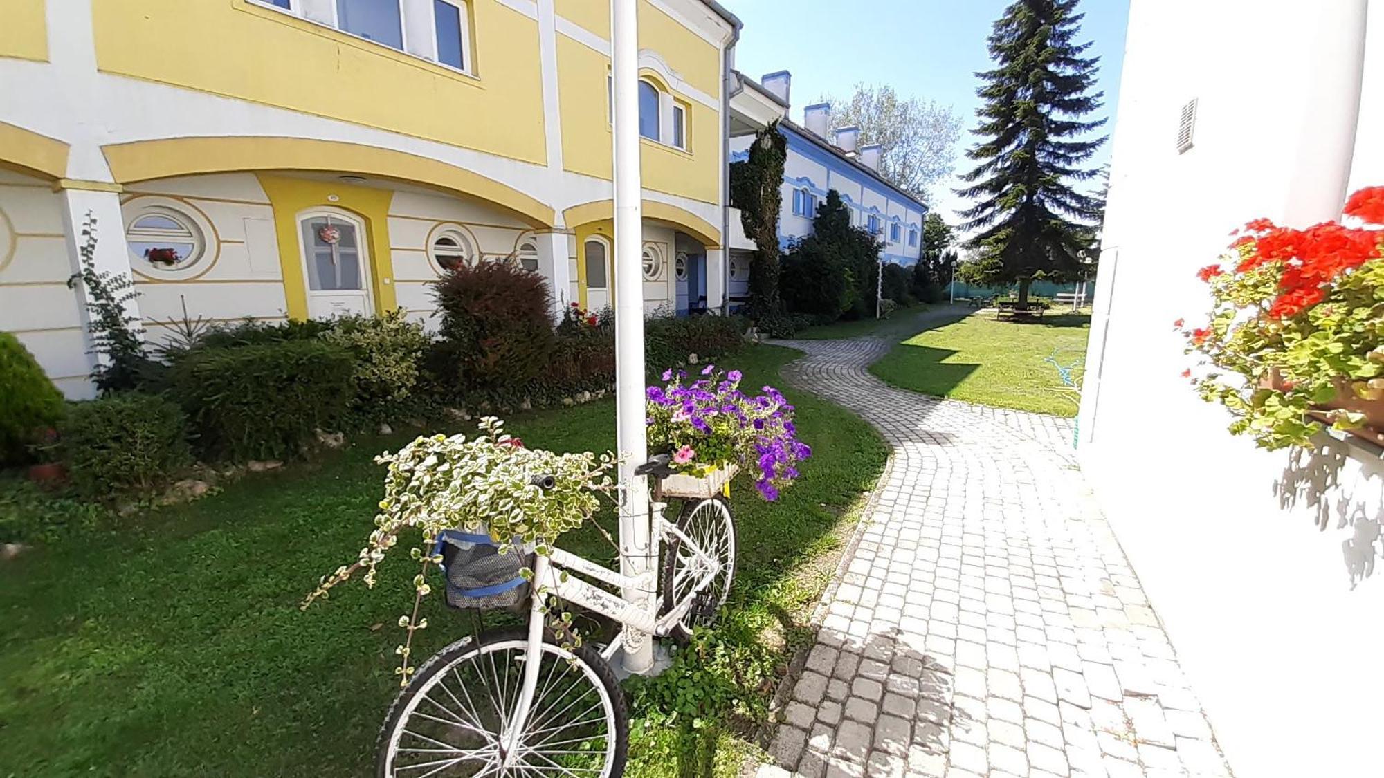 Thermal Garden โมชนมายารูวาร์ ภายนอก รูปภาพ